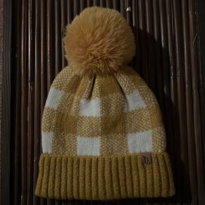 Mustard & Ivory Buffalo Checkered Pom Pom Beanie NWT - (#0233)